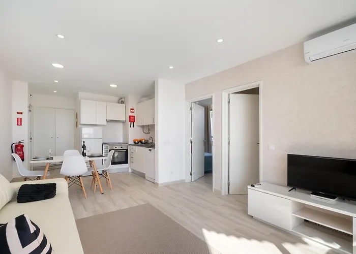 Apartamento Da Rocha,1605 Torre Verde, Charming Apartment, Sea View, By Ig *